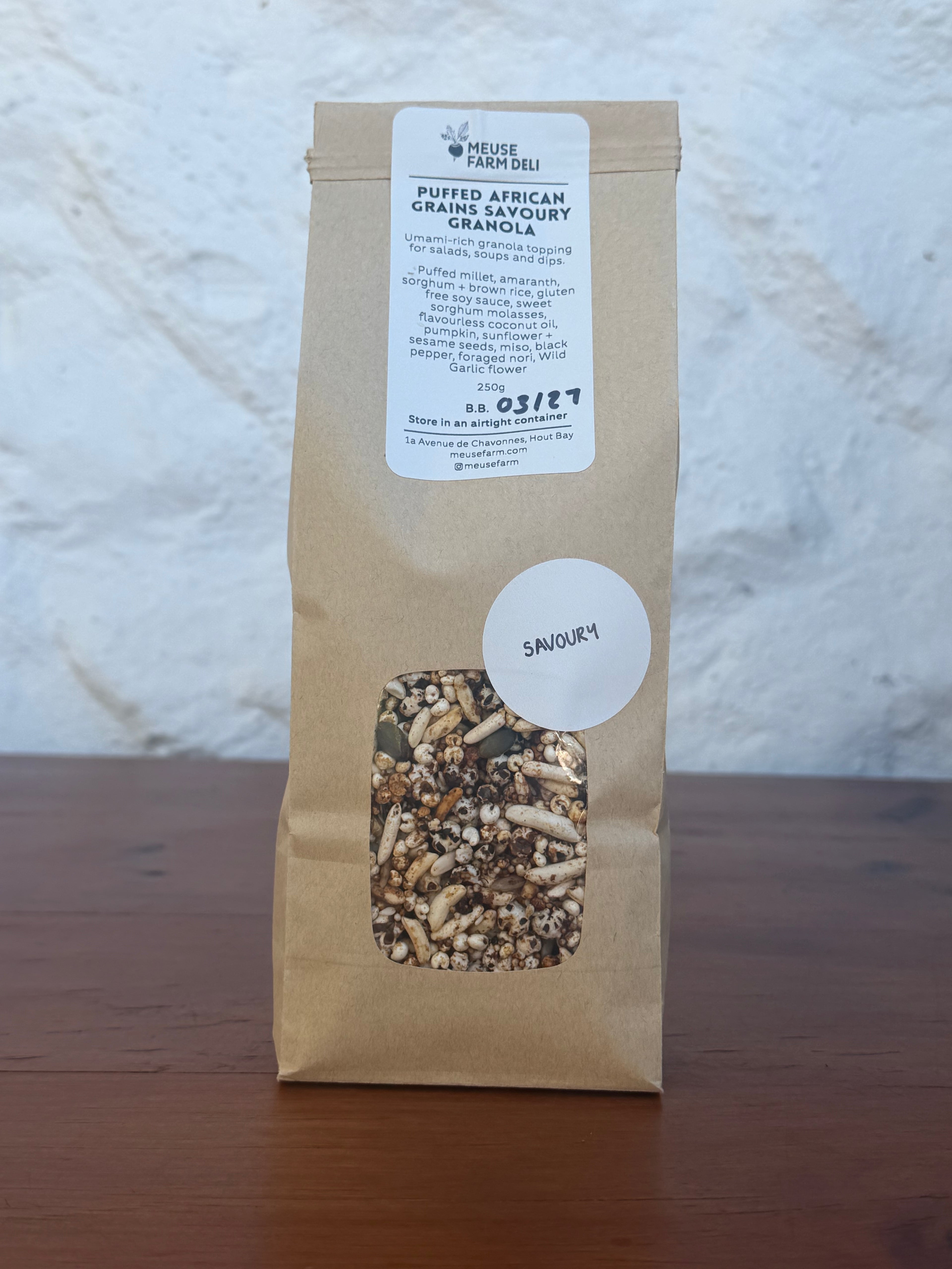 Puffed African grains savoury granola